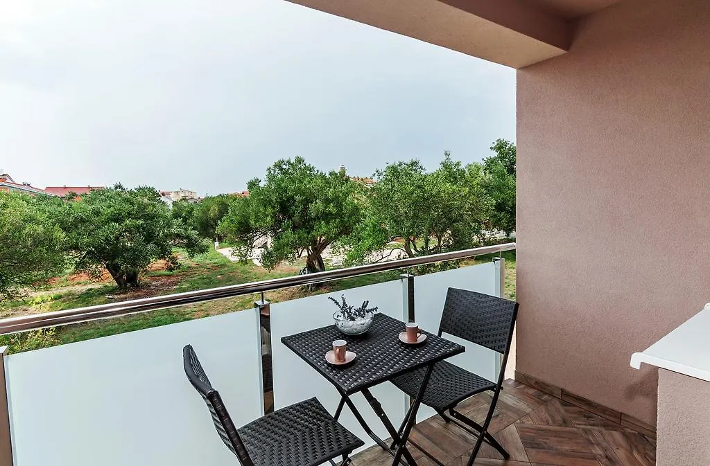 Apartments Lapidem Sukošan