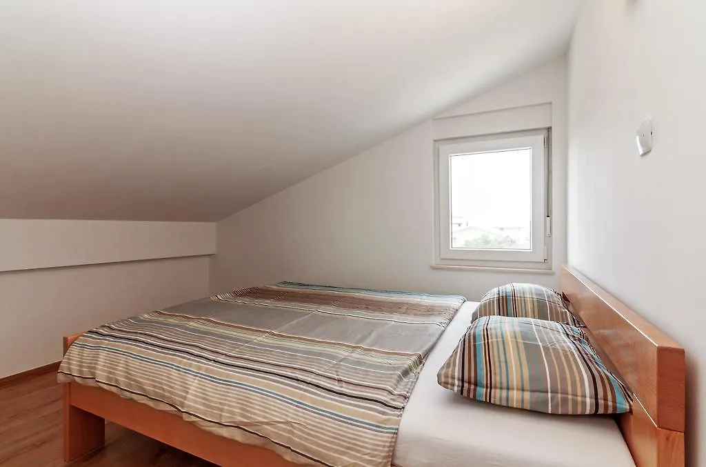 Apartments Lapidem Sukošan