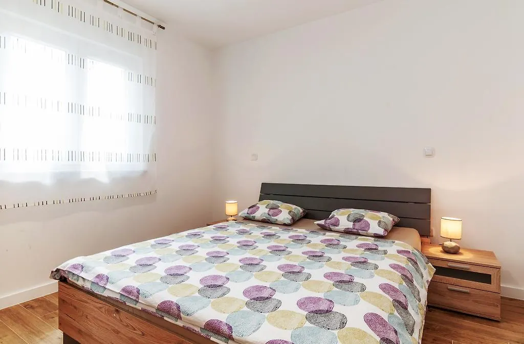 Apartments Lapidem Sukošan
