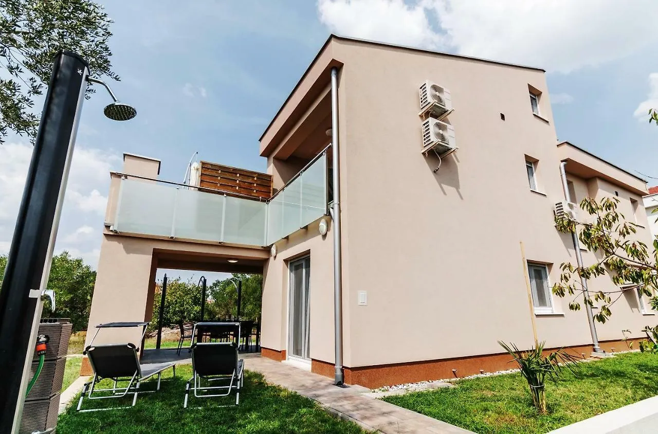 Apartments Lapidem Sukošan